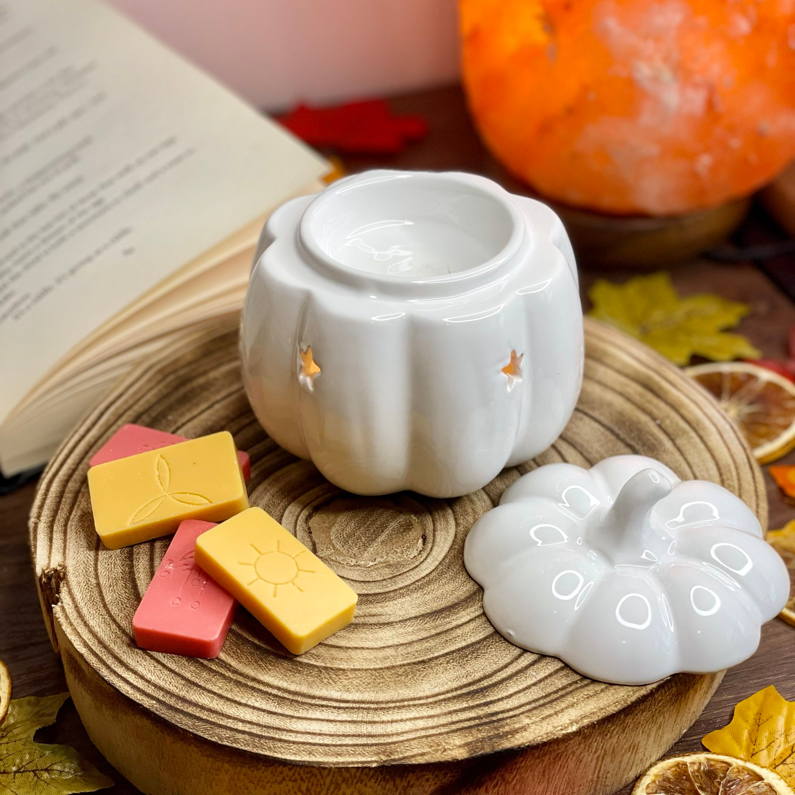 Pumpkin Tealight Wax Warmer - Image 2